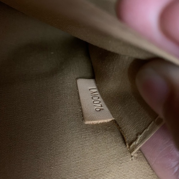 Roxbury - Picture 8 of 16